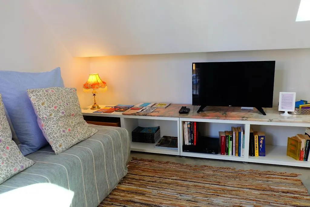 Apartments Uppe Villa Lisboa