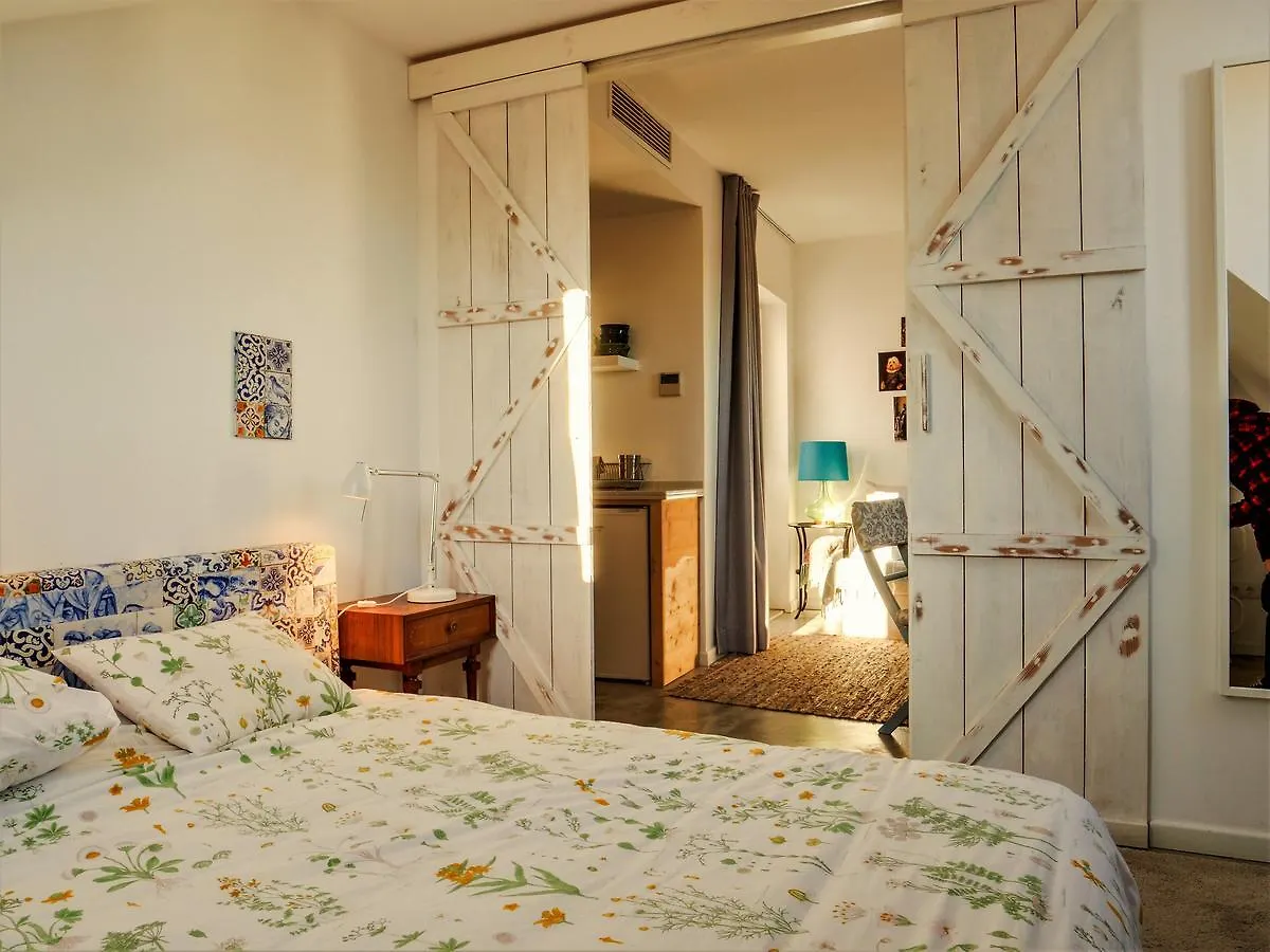 Apartments Uppe Villa Lisboa