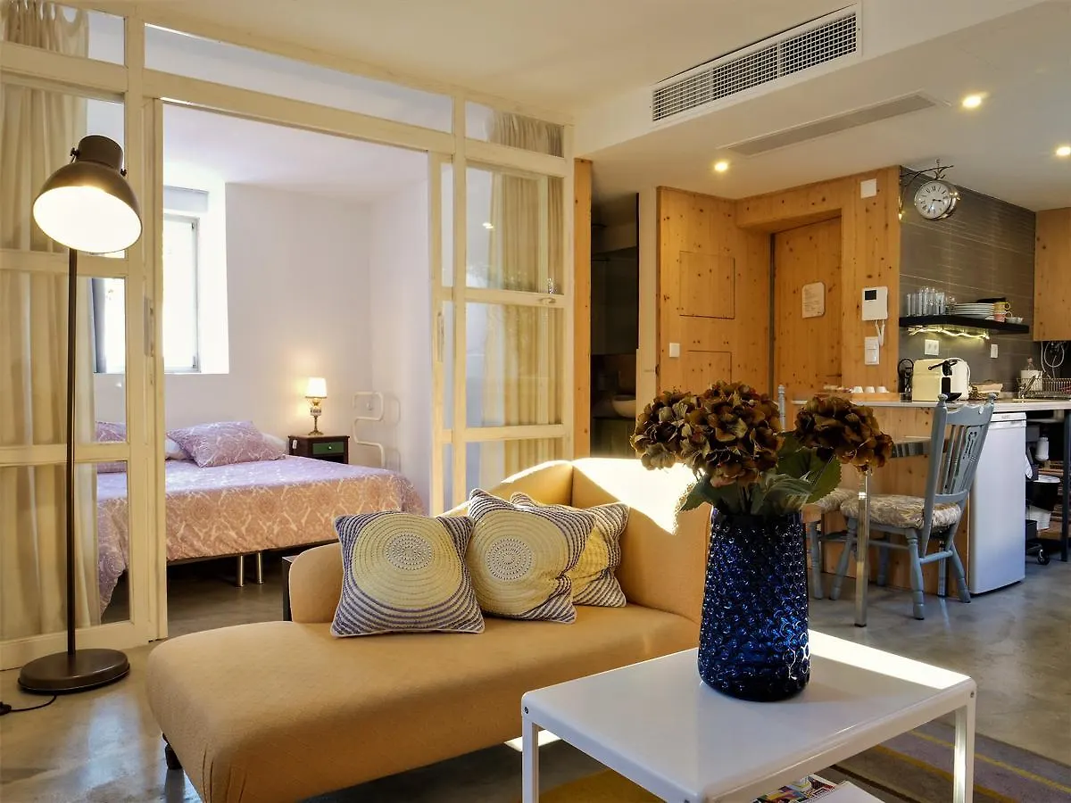 Apartments Uppe Villa Lisboa