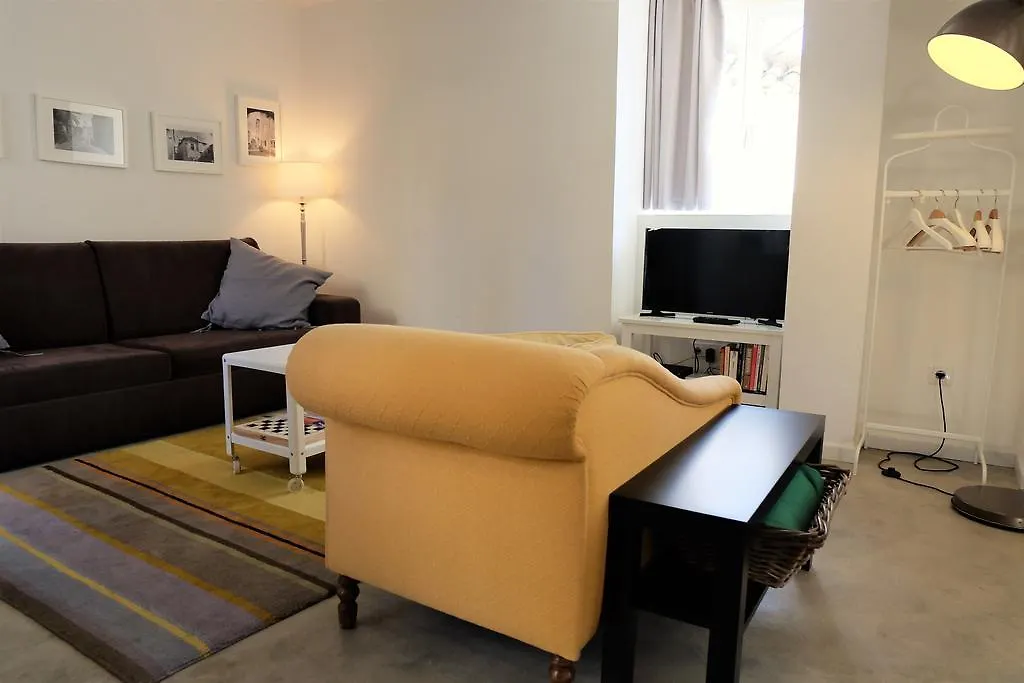 Apartments Uppe Villa Lisboa