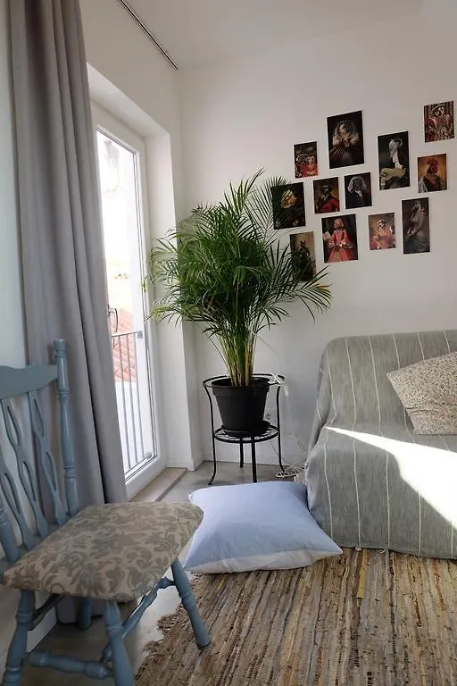 Apartments Uppe Villa Lisboa