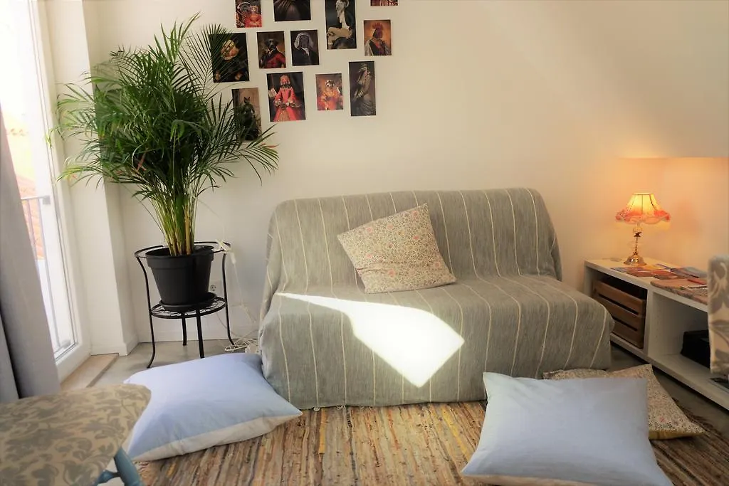 Apartments Uppe Villa Lisboa