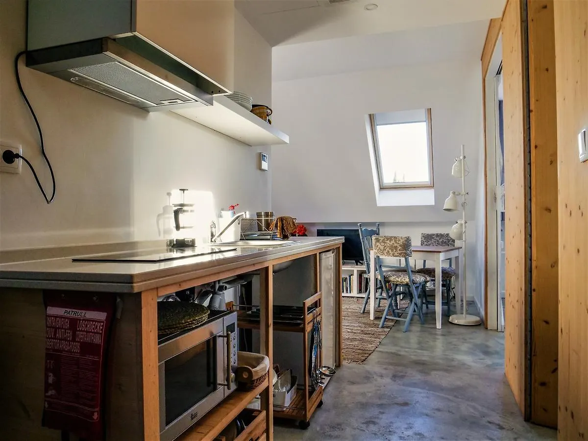 Apartments Uppe Villa Lisboa 0*,