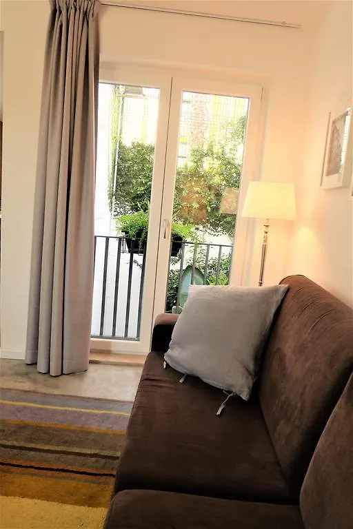Apartments Uppe Villa Lissabon